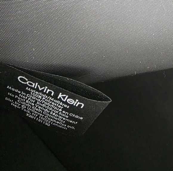 Calvin Klein Lightweight Black Dual Pocket Canvas Tote - Picture 11 of 11